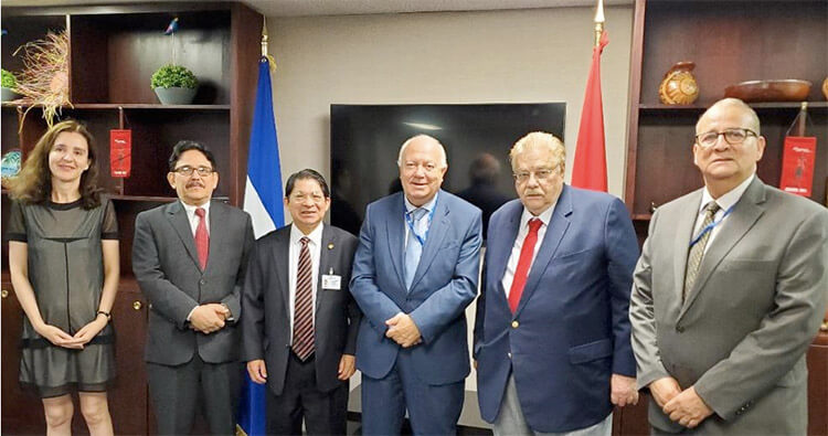 delegacion-nicaragua-encuentro-miguel-angel-moratinos